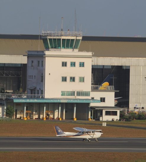 Old ATC Tower with SFC Cessna 172R
